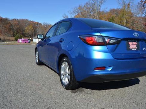 Used 2017 Toyota Yaris iA image 66