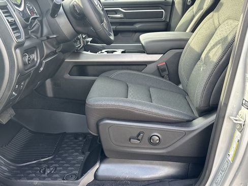 New 2026 RAM 1500 Big Horn AWD/4WD image 9