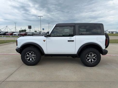Used 2023 Ford Bronco Badlands AWD/4WD image 6