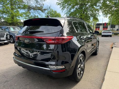 Used 2022 Kia Sportage EX FWD image 5