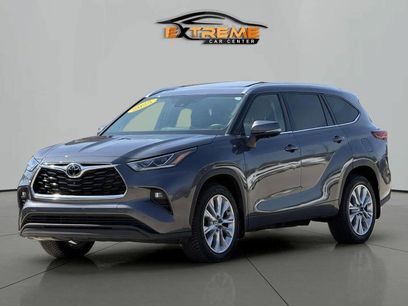 Used 2023 Toyota Highlander Limited