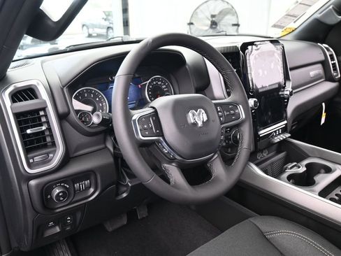 New 2026 RAM 1500 4x4 Crew Cab image 10