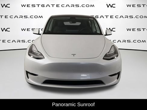 Used 2023 Tesla Model Y Long Range AWD/4WD image 2