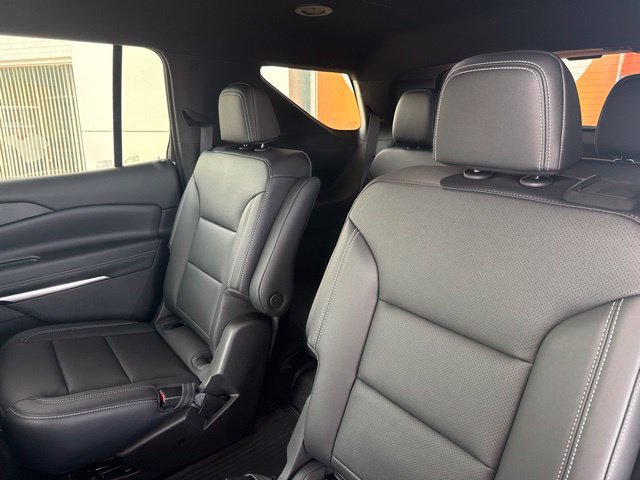 New 2026 Chevrolet Traverse LT w/ Driver Confidence Package AWD/4WD image 28
