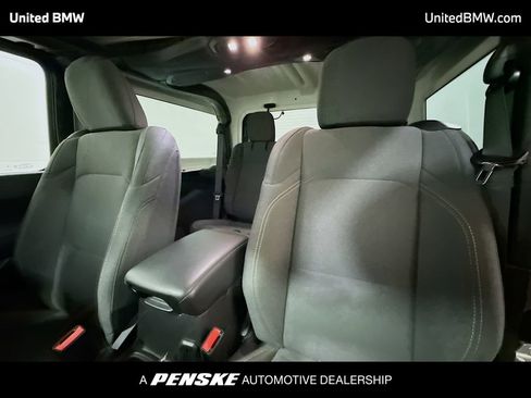 Used 2025 Jeep Wrangler Sport AWD/4WD image 5