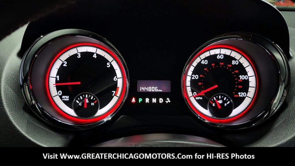 Used 2015 Dodge Grand Caravan SXT w/ Blacktop Package FWD image 30