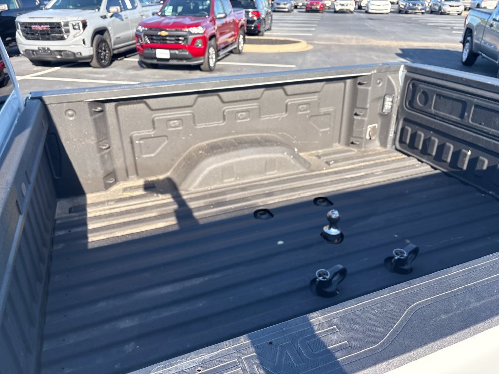 Used 2025 GMC Sierra 2500 Pro AWD/4WD image 9