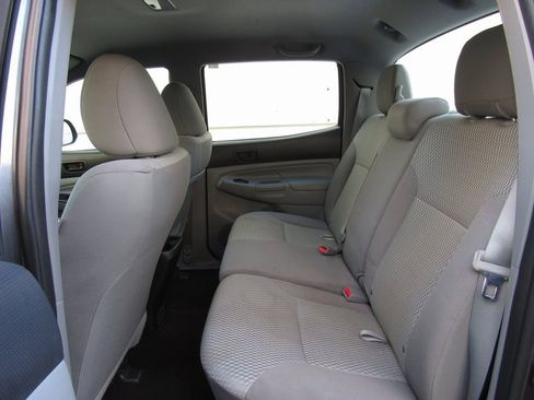 Used 2014 Toyota Tacoma 4x4 Double Cab image 15