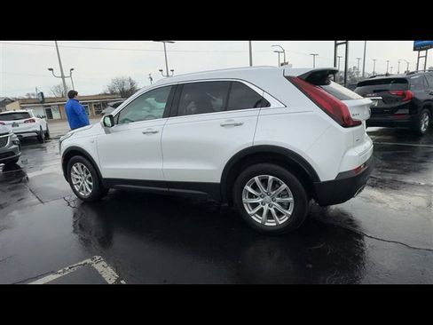 Used 2023 Cadillac XT4 Luxury w/ Cold Weather Package image 6