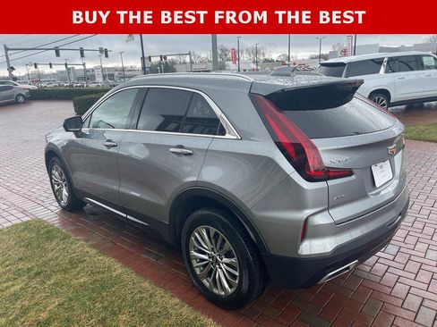 Used 2025 Cadillac XT4 Premium Luxury image 10