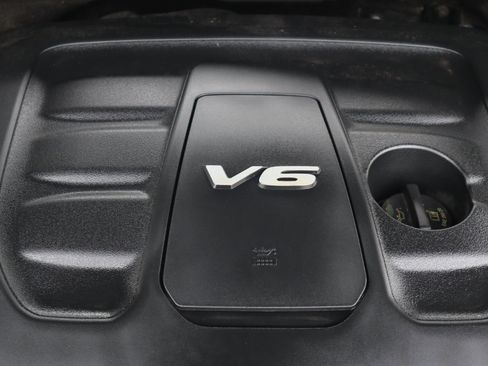 Used 2018 Jeep Grand Cherokee Limited image 34