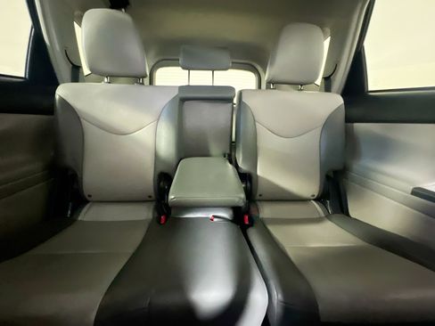 Used 2015 Toyota Prius V Five image 33