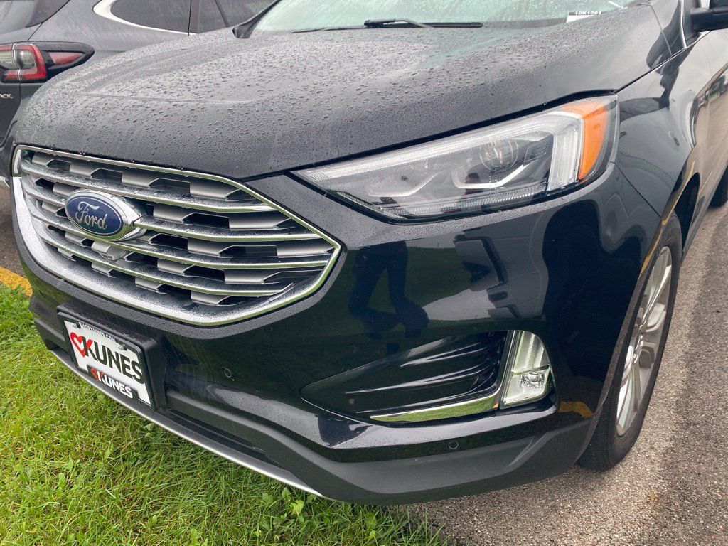 Used 2022 Ford Edge Titanium w/ Equipment Group 301A AWD/4WD image 17