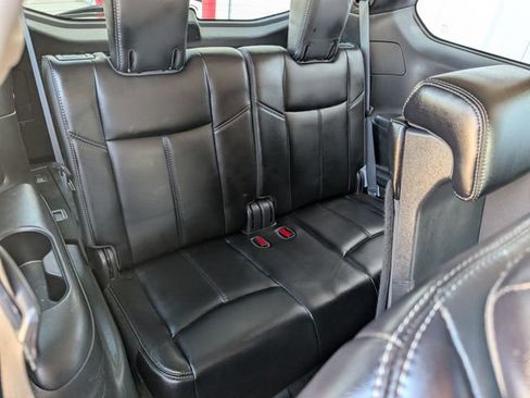 Used 2018 Nissan Pathfinder SL image 27