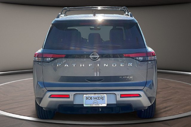 Used 2023 Nissan Pathfinder Platinum AWD/4WD image 4