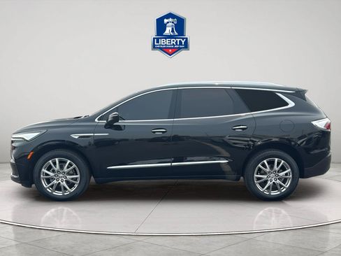 Used 2023 Buick Enclave Premium w/ Experience Buick Package FWD image 4