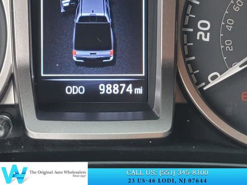 Used 2017 Toyota Tacoma SR5 image 24