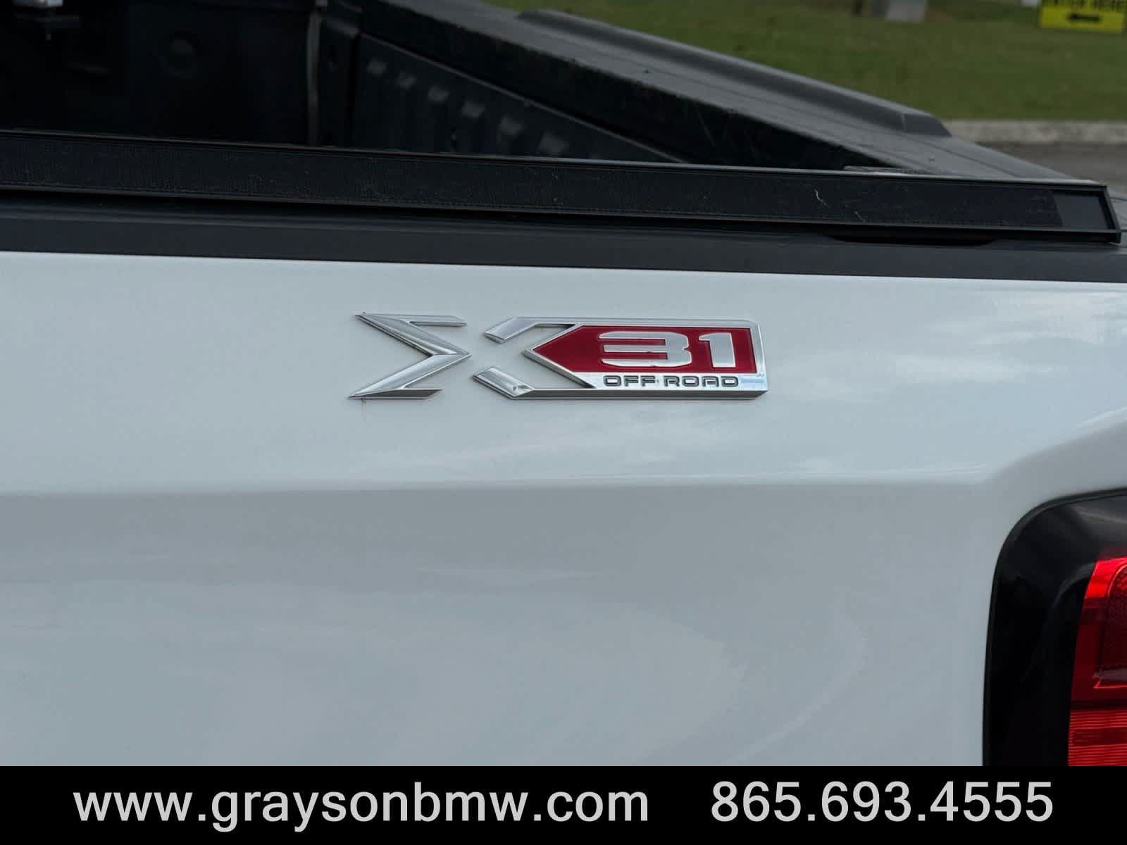 Used 2020 GMC Sierra 1500 SLT w/ SLT Premium Plus Package AWD/4WD image 10