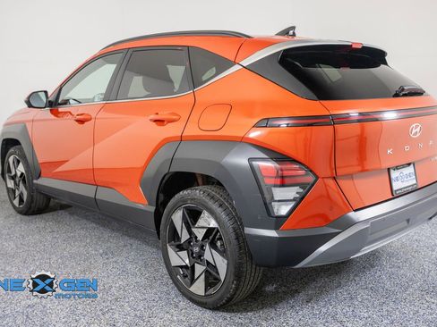 Used 2024 Hyundai Kona Limited AWD/4WD image 5