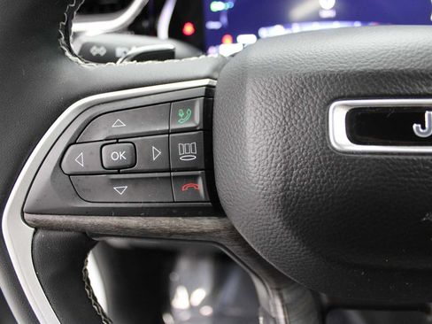 Used 2023 Jeep Grand Cherokee 4WD 4xe image 21