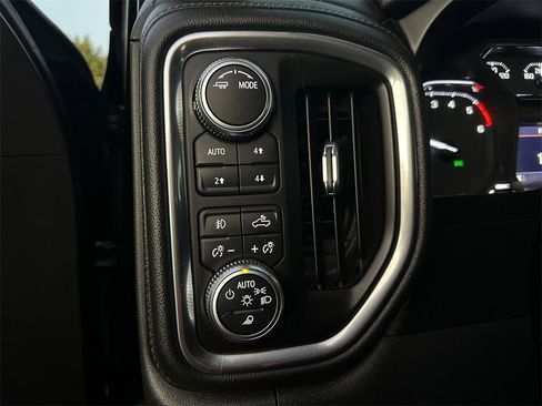 Used 2021 GMC Sierra 1500 SLT w/ SLT Premium Package image 21