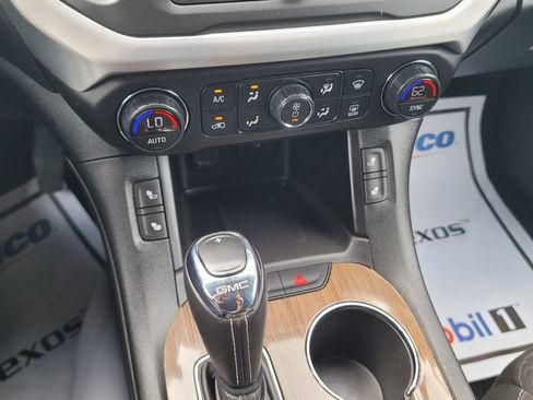 Used 2019 GMC Acadia SLE FWD image 22