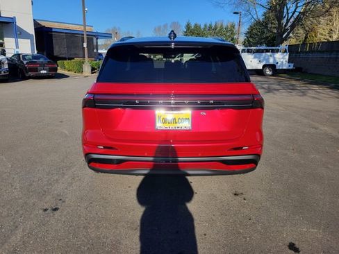 New 2026 Lincoln Nautilus Reserve image 4