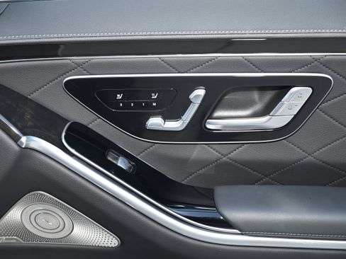 Used 2022 Mercedes-Benz S 580 4MATIC Sedan image 55