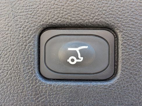 Certified 2024 Ford Edge ST-Line image 15