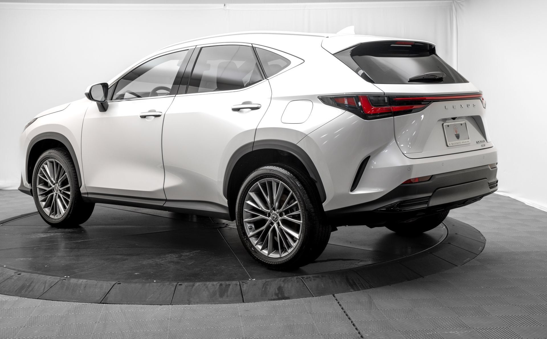 Used 2023 Lexus NX 350 AWD image 5