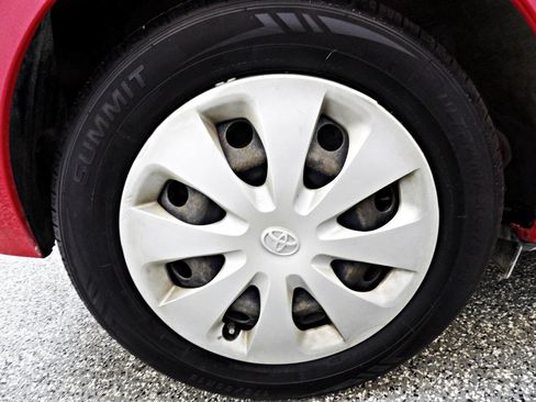 Used 2014 Toyota Prius C Two FWD image 19