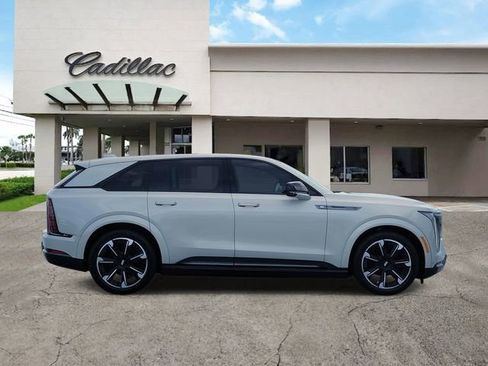 Certified 2025 Cadillac Escalade IQ Sport 1 AWD/4WD image 6