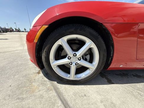 Used 2009 Saturn Sky w/ Premium Trim Package RWD image 10
