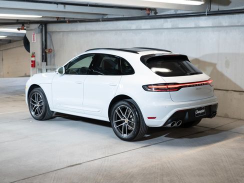 Certified 2026 Porsche Macan AWD/4WD image 3
