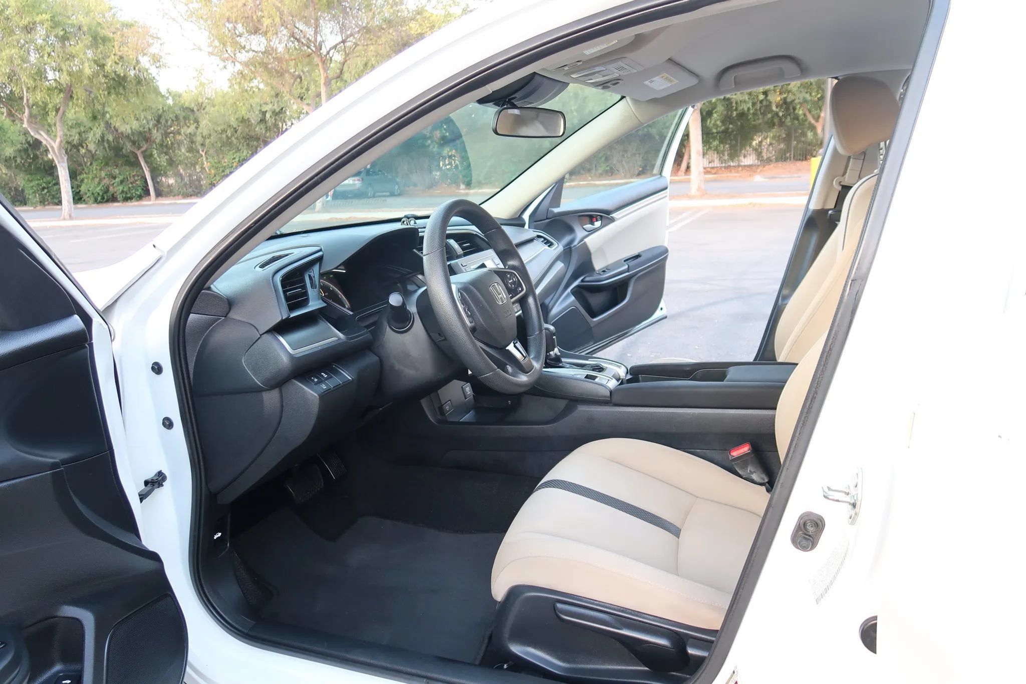 Used 2020 Honda Civic LX image 13