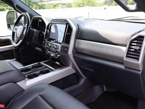 Used 2022 Ford F250 Lariat w/ Lariat Ultimate Package AWD/4WD image 42