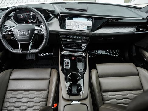 Used 2022 Audi e-tron GT Prestige w/ Prestige Package image 6