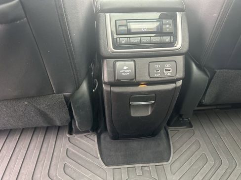 Used 2023 Subaru Ascent Touring image 24