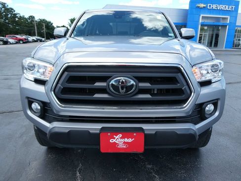 Used 2021 Toyota Tacoma SR5 w/ Technology Package AWD/4WD image 10
