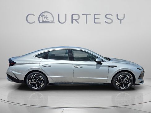 New 2026 Hyundai Sonata SEL FWD image 6