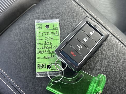 New 2026 Jeep Cherokee Laredo image 3