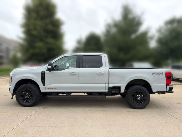 New 2026 Ford F350 Lariat w/ Black Appearance Package AWD/4WD image 9