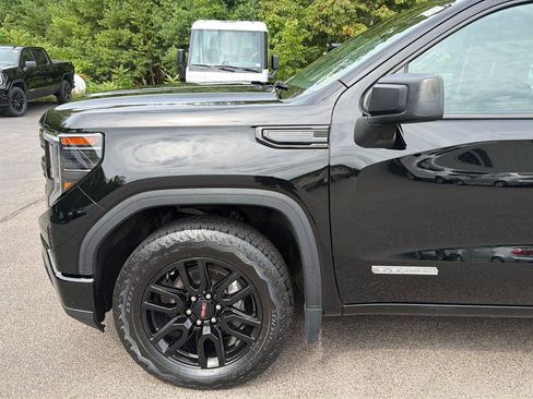 Used 2023 GMC Sierra 1500 Elevation AWD/4WD image 19