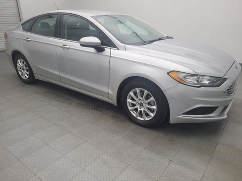 Used 2017 Ford Fusion S image 11