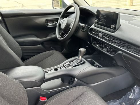 Used 2023 Honda HR-V LX image 11