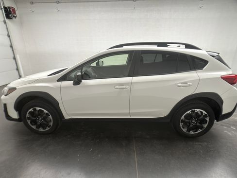 Used 2023 Subaru Crosstrek 2.0i image 5