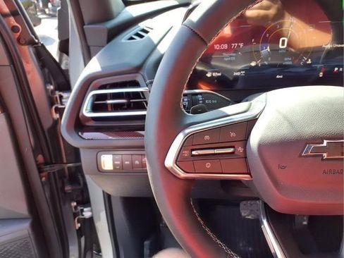 New 2026 Chevrolet Traverse Z71 w/ LPO, Floor Liner Package AWD/4WD image 20