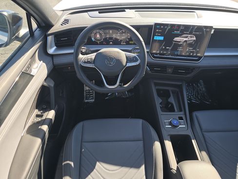 New 2026 Volkswagen Tiguan SE R-Line image 19