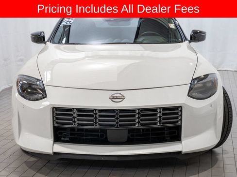 Used 2025 Nissan Z Performance w/ Floor Mat Package RWD image 3