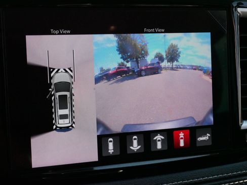 Used 2023 Chrysler Pacifica Touring-L AWD/4WD image 30